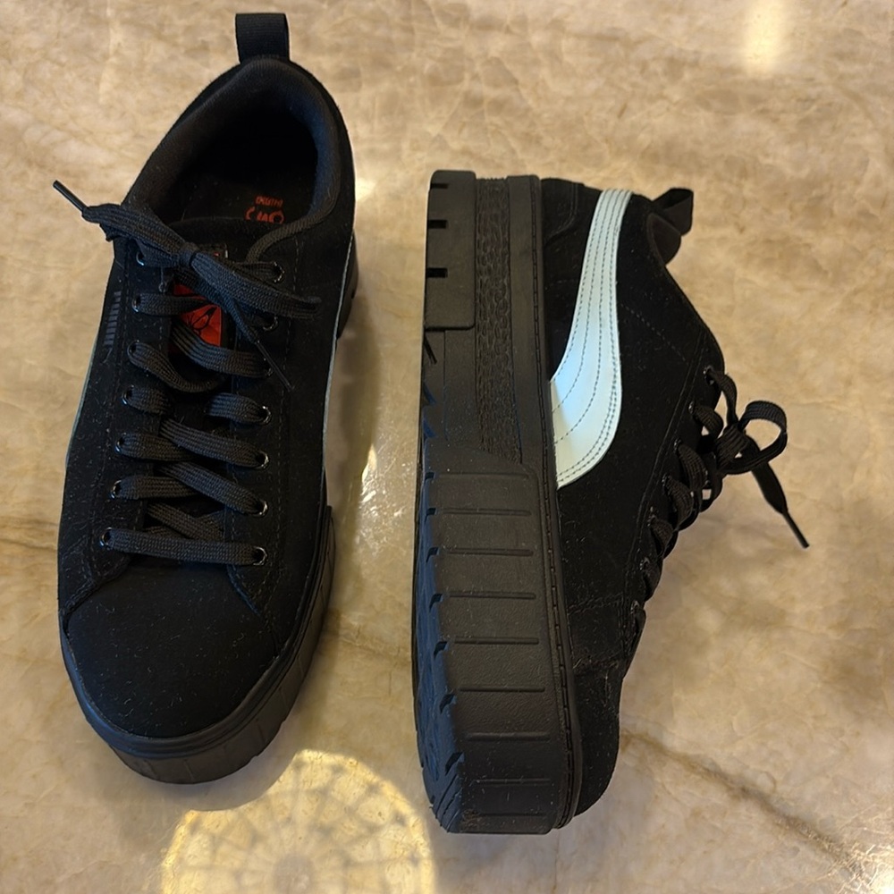 PUMA size 10 women's Mayze Sd X Dua Lipa Sneakers in Black